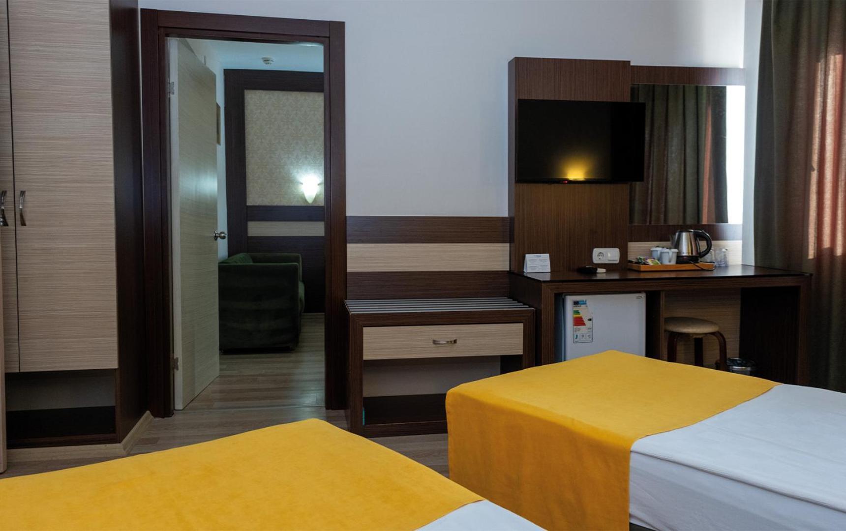 Lonicera World Авсалар Екстериор снимка
