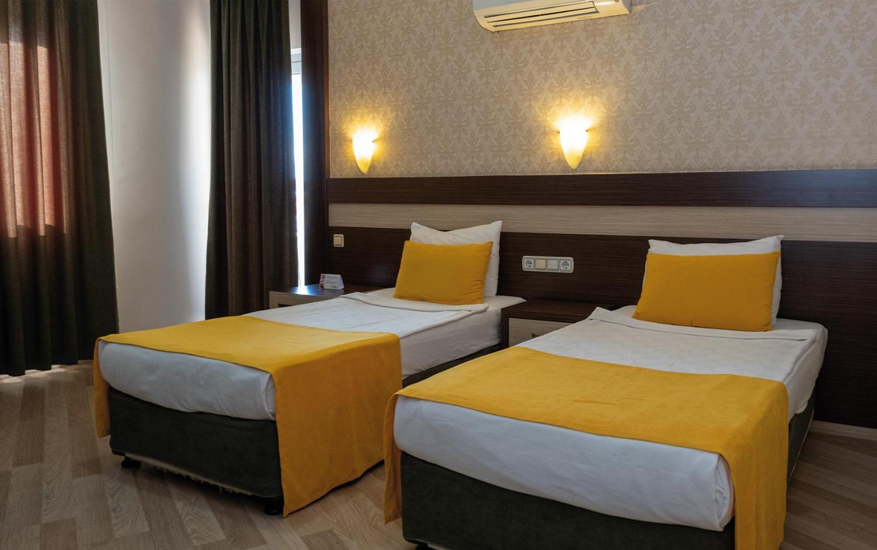 Lonicera World Авсалар Екстериор снимка
