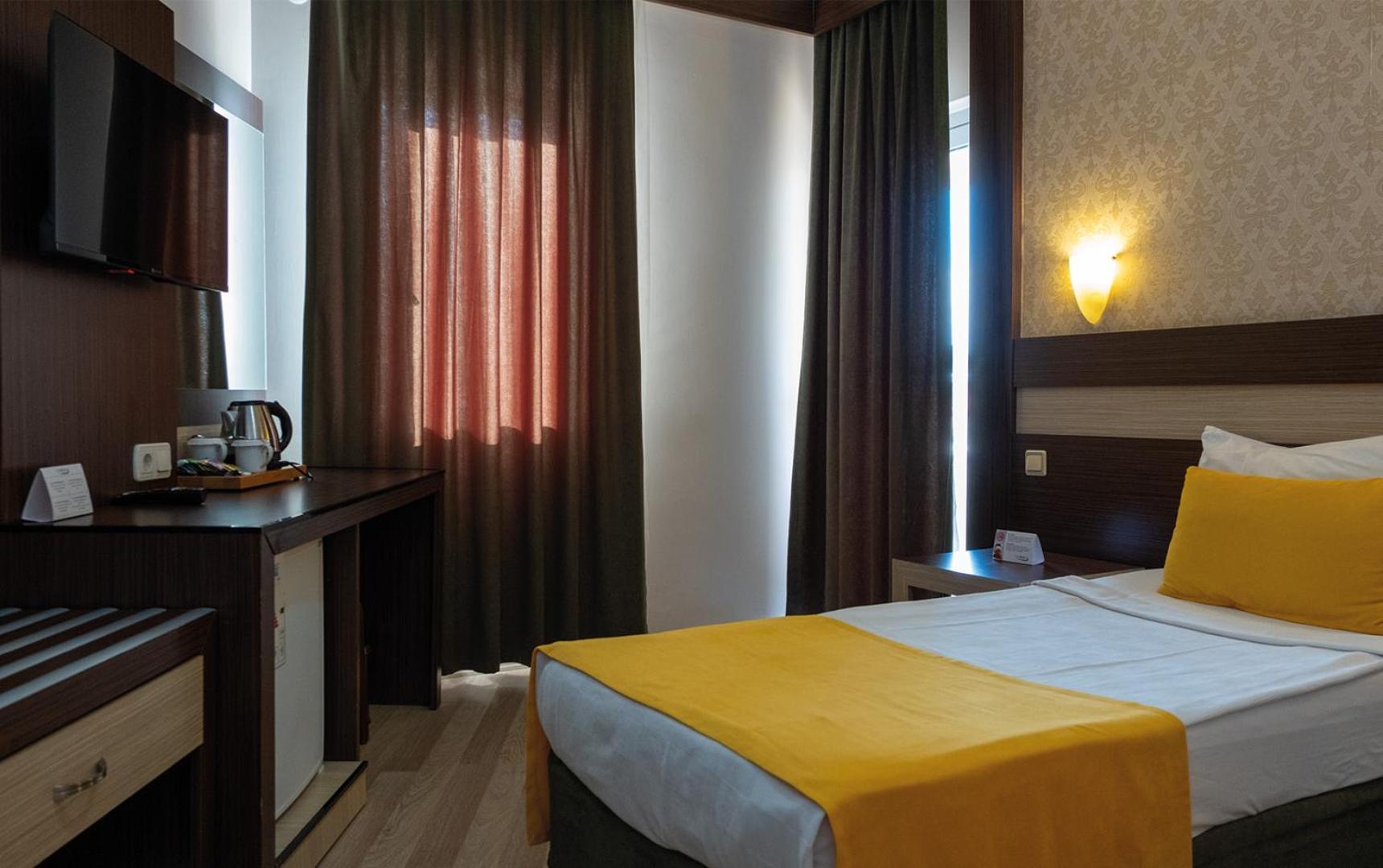 Lonicera World Авсалар Екстериор снимка